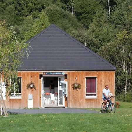 Vacancéole - Residence le Domaine du Bosquet Égletons Exterior foto