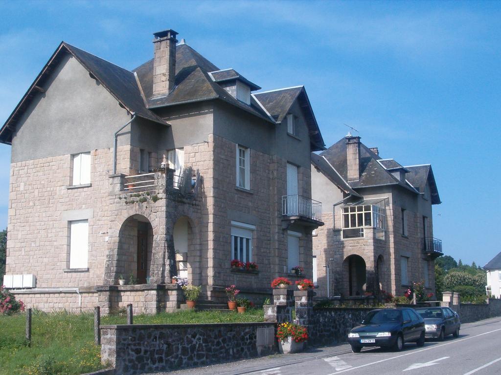 Vacancéole - Residence le Domaine du Bosquet Égletons Exterior foto