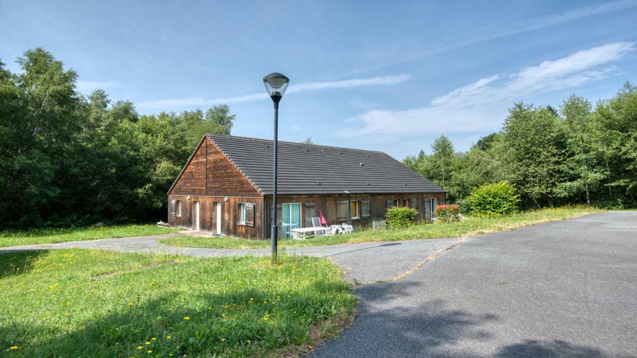 Vacancéole - Residence le Domaine du Bosquet Égletons Exterior foto