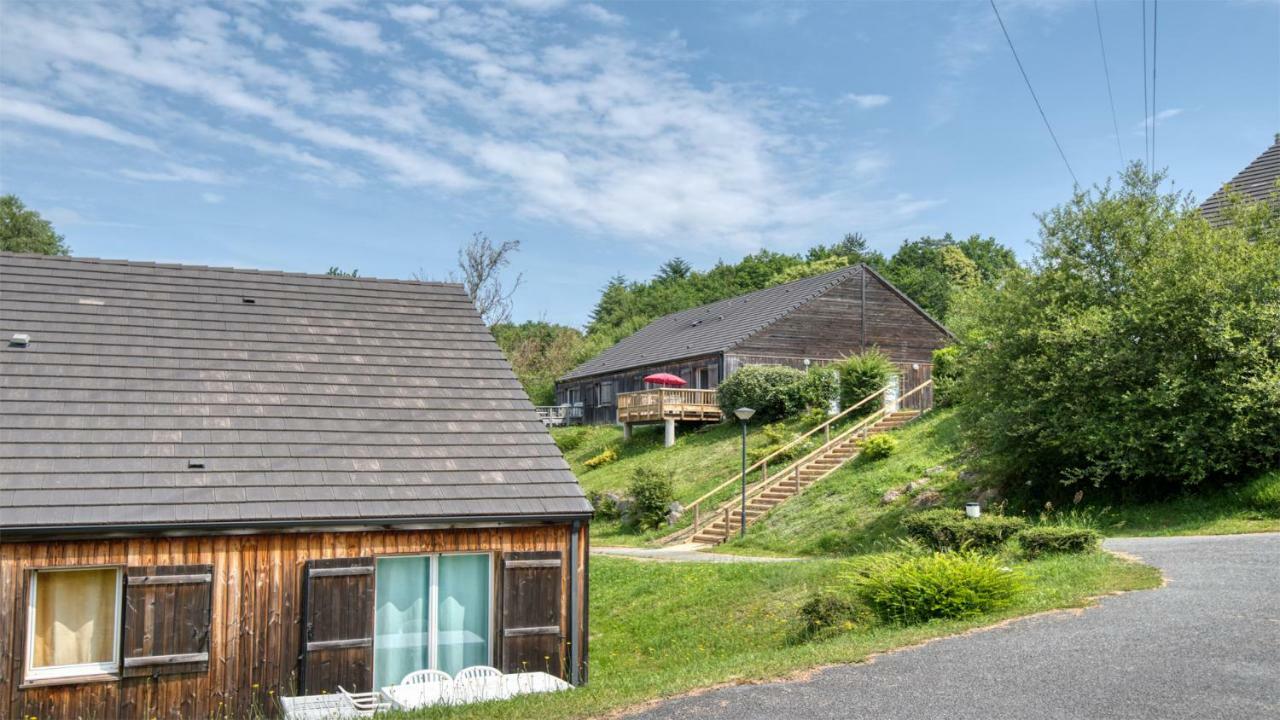 Vacancéole - Residence le Domaine du Bosquet Égletons Exterior foto