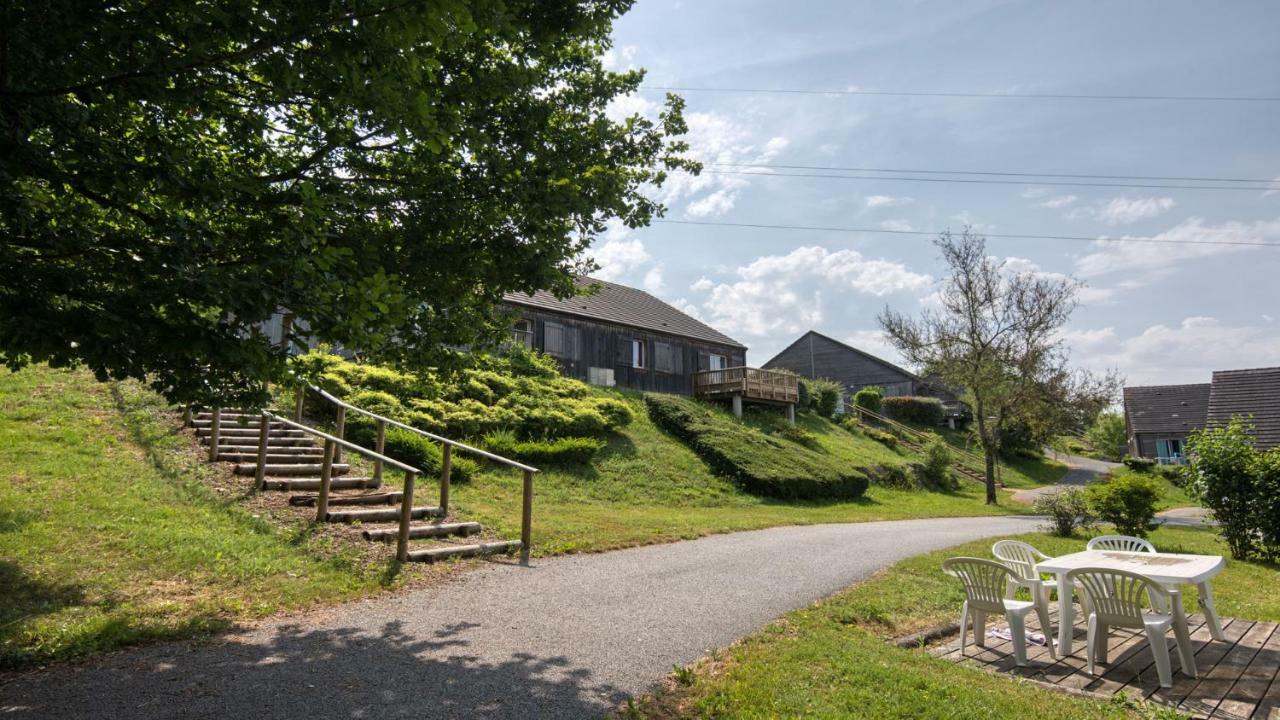 Vacancéole - Residence le Domaine du Bosquet Égletons Exterior foto